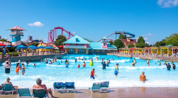 Part Waterpark And Part Amusement Park, Kentucky Kingdom & Hurricane Bay Is The Ultimate Summer Day Trip In Kentucky