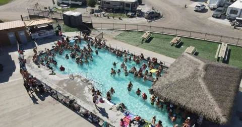 This RV Park And Marina In Nebraska With Its Own Swim-Up Bar Will Make Your Summer Epic