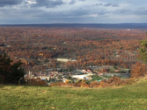 Explore Pennsylvania’s Pocono Mountains At This Underrated State Park