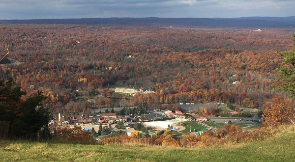 Explore Pennsylvania’s Pocono Mountains At This Underrated State Park