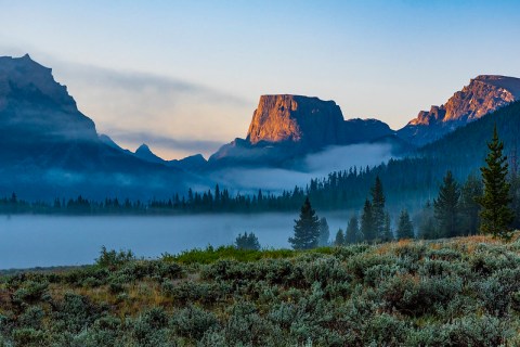 7 Natural Wonders Unique To The Cowboy State That Should Be On Everyone's Wyoming Bucket List