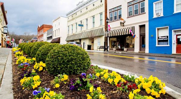 The One Small Town In West Virginia With Delicious Food On Every Corner