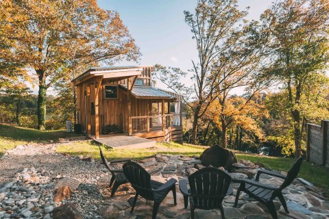 The Little River Tiny House Near Maryville In Tennessee Lets You Vacation In Style