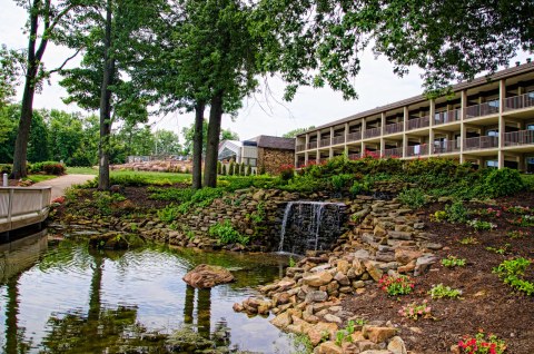 Indiana's Most Beautiful Lakeside Resort Is The Perfect Place For A Relaxing Getaway