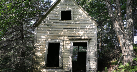 Not Many People Realize These 11 Little Known Haunted Places In Maine Exist