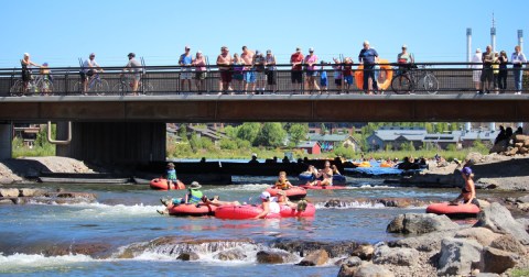 The Longest Float Trip In Oregon Will Bring Your Summer Tubing Dreams To Life