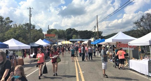 More Than 20,000 People Attend The Yearly Alabama Butterbean Festival And It's Not Hard To See Why