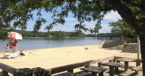 If You Didn't Know About These 4 Swimming Holes In Rhode Island, You've Been Missing Out