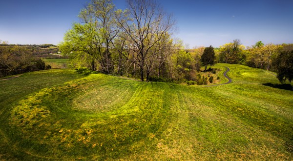 The Serpent-Shaped Earthwork In Ohio That Still Baffles Archaeologists To This Day