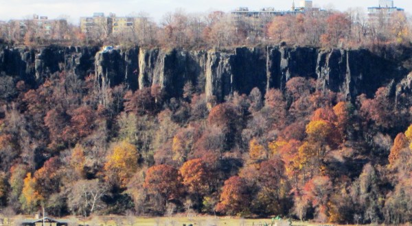 The Basalt Cliffs Of New Jersey’s Palisades Look Like Something From Another Planet