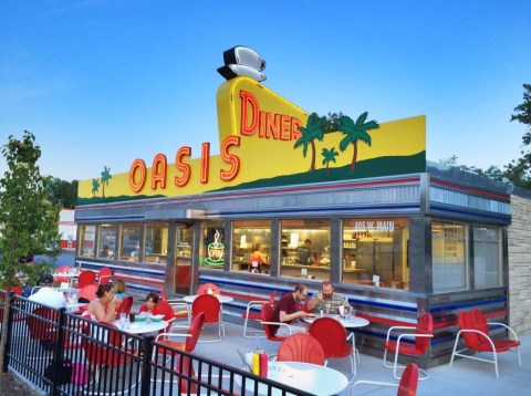 People Will Drive From All Over Indiana To Oasis Diner, For The Nostalgia Alone