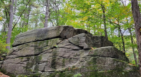 Midstate Trail In Massachusetts Is Full Of Awe-Inspiring Rock Formations