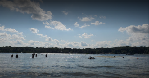 Long Lake Is One Of The Most Underrated Summer Destinations In Wisconsin