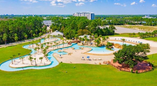 Enjoy A Wave Pool, Lazy River, And More During Your Stay At This Alabama Paradise Condo