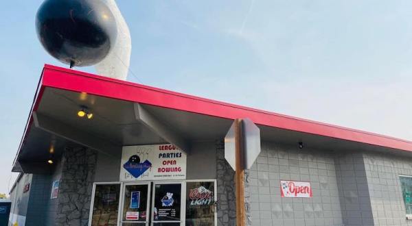 With A Tasty Prime Rib Dinner And Ice Cream Galore, This Small Town Bowling Alley In Idaho Is One Of A Kind