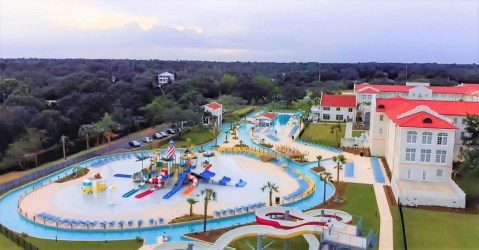 This Resort Waterpark In Mississippi With Its Own Swim-Up Bar Will Make Your Summer Epic