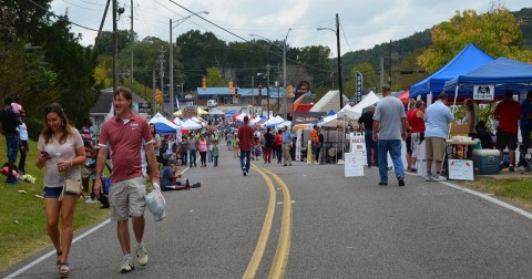 More Than 20,000 People Attend The Yearly Alabama Butterbean Festival And It's Not Hard To See Why