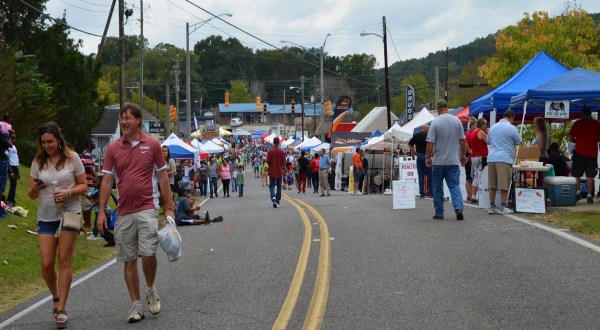 More Than 20,000 People Attend The Yearly Alabama Butterbean Festival And It’s Not Hard To See Why