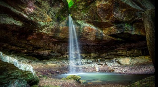 Few People Know There’s A Mystical Grotto Hidden Inside The Ozark National Forest In Arkansas
