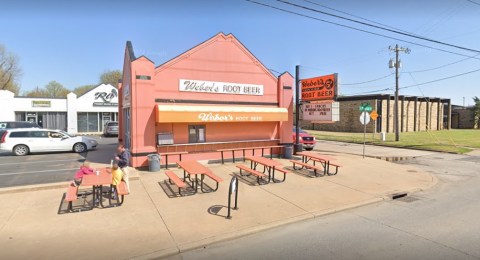 People Will Drive From All Over Oklahoma To Weber's Superior Root Beer, For The Nostalgia Alone