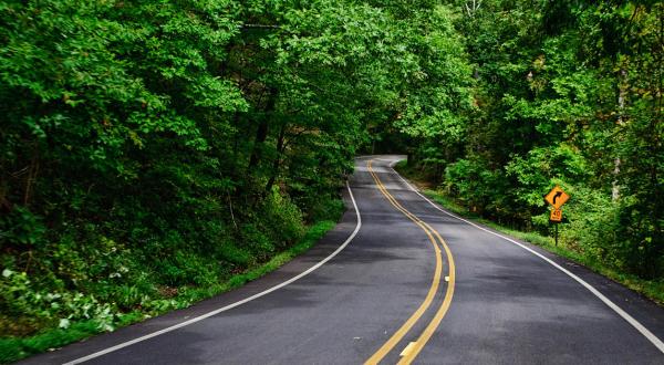 These 9 Scenic Drives Tour Every Beautiful Corner Of Arkansas
