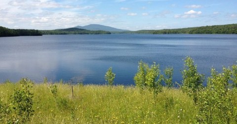 Visiting This One Mountain Lake In Vermont Is Like Experiencing A Dream