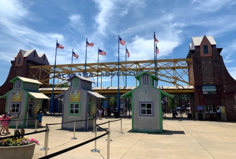 Part Water Park And Part Amusement Park, Alabama Adventure Is The Ultimate Summer Day Trip In Alabama