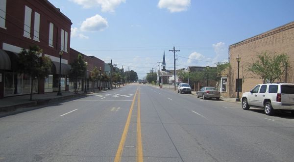 The Charming Small Town In Louisiana That Was Home To Tim McGraw Once Upon A Time