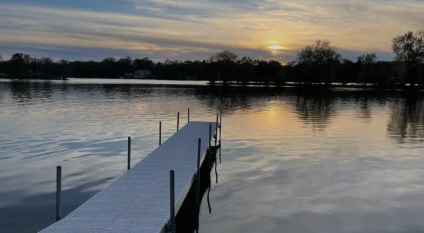 3 Fantastic Lakeside Getaways To Escape To In The Small Town Of Wonder Lake, Illinois