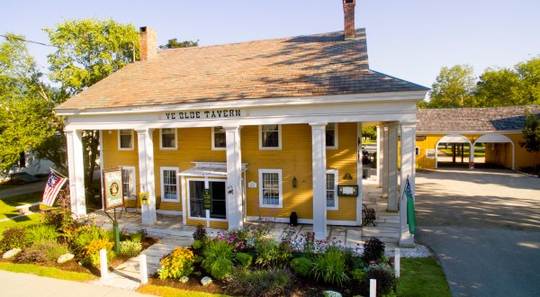 The Oldest Restaurant In Vermont’s Historic Manchester Is A Culinary Masterpiece