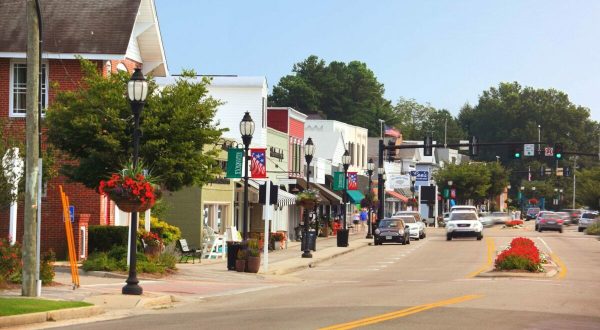 The Unique Town In Virginia Where Time Stands Still