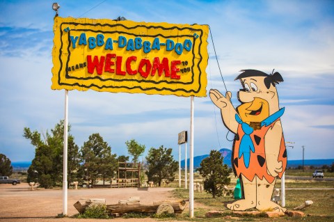 This Unique Campground Near The Grand Canyon In Arizona Is Also A Cartoon-Themed Amusement Park