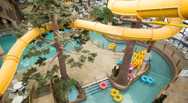 Take A Trip To Timber Ridge Lodge In Lake Geneva A Water And Adventure Park That’s Tons Of Fun