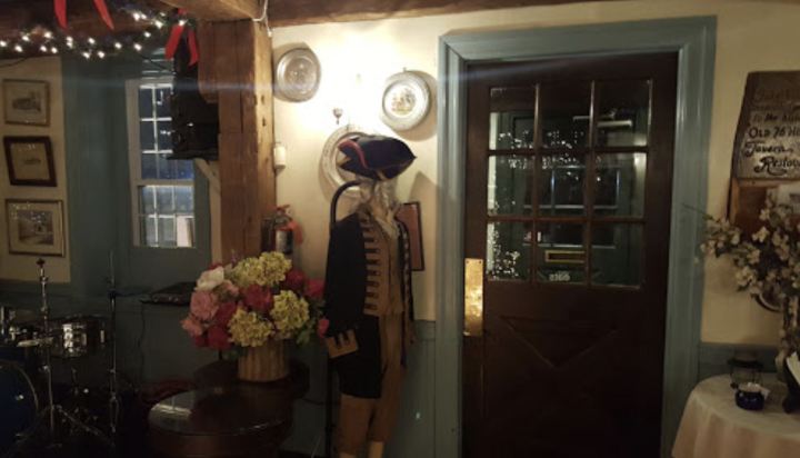 The Old '76 House restaurant in New York is rumored to be haunted. A revolutionary war outfit hangs in the corner