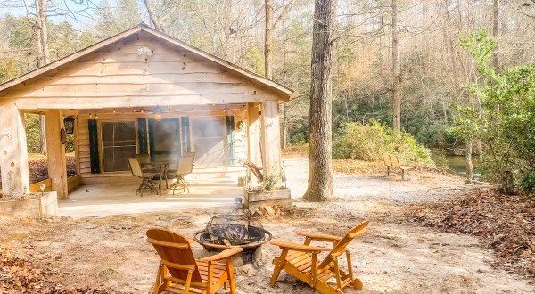 This Quaint Cottage On The Banks Of The Little River In South Carolina Will Make Your Summer Splendid