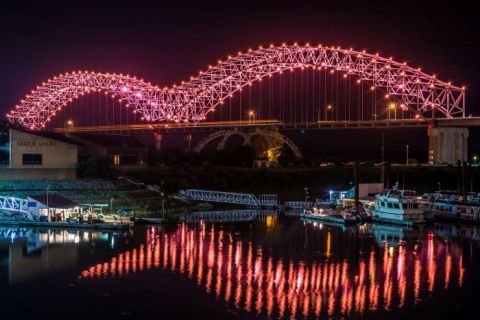 bridge light show in Memphis Tennessee