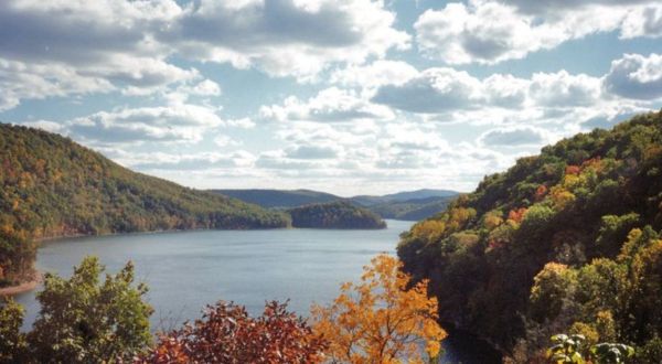 One Of The Most Under-Appreciated Scenic Drives In America Is Right Here In West Virginia