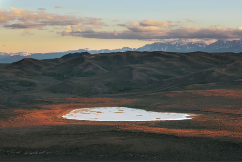 The High-Elevation Mesa Earthwork In Northern California That Still Baffles Archaeologists To This Day