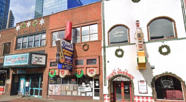 You’ve Got To Try The Fried Bologna From This Unassuming Honkytonk In Nashville