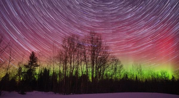 The One Mesmerizing Place In Maine To See The Northern Lights