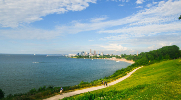 These 10 Gorgeous Waterfront Trails In Cleveland Are Perfect For A Summer Day