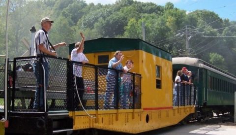 This Open Air Train Ride In Iowa Is A Scenic Adventure For The Whole Family