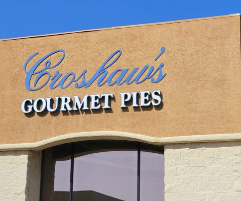 You'll Want To Stand In Line For The Gourmet Pies At This Pie Shop In Southern Utah