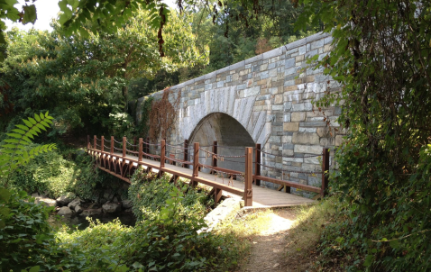 The Potomac Heritage Trail In Virginia Winds Through 10 Miles Of History