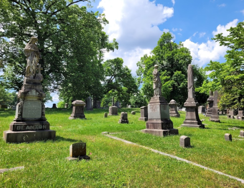 Tour The Haunted Old Grey Cemetery, Then Dine With Ghosts At The Greenbrier In Tennessee