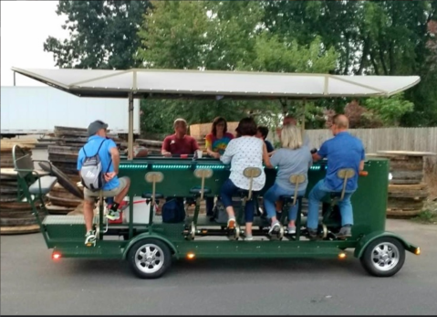 See The Charming Town Of Enfield, Connecticut Like Never Before On This Delightful Trolley Tour