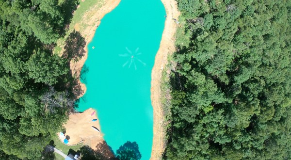 This Man Made Swimming Hole In Arkansas Will Make You Feel Like A Kid On Summer Vacation
