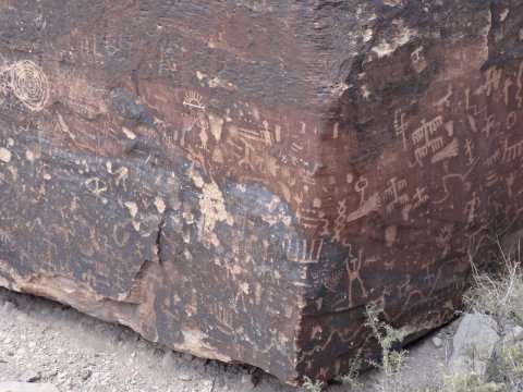 The Mysterious Petroglyph Site In Arizona That Still Baffles Archaeologists To This Day