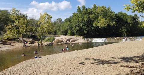 There's A Waterfall Swimming Hole Hiding In Pennington Creek Park That's An Ideal Oklahoma Summer Destination