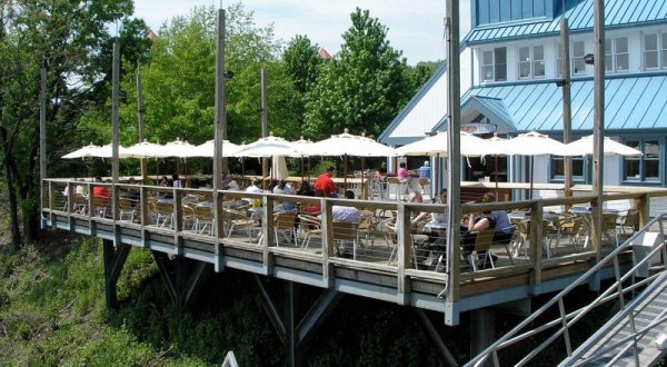 The Amazing Pennsylvania Restaurant You Can Get To By Boat